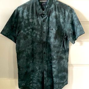 Mens RVCA tie-dye ish blue button down shirt